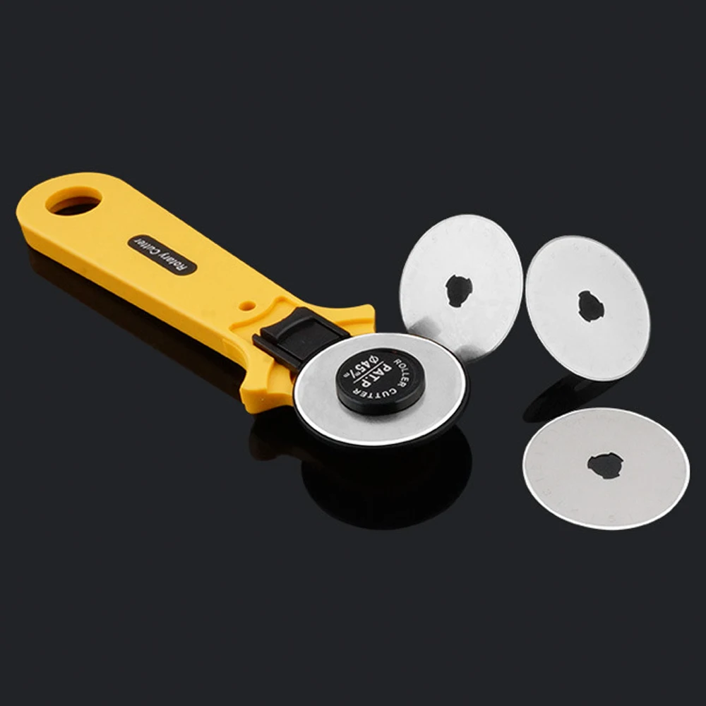 Taglierina Rotante da 45mm con - Rotary Cutter For Fabric 45Mm recensione e prezzo